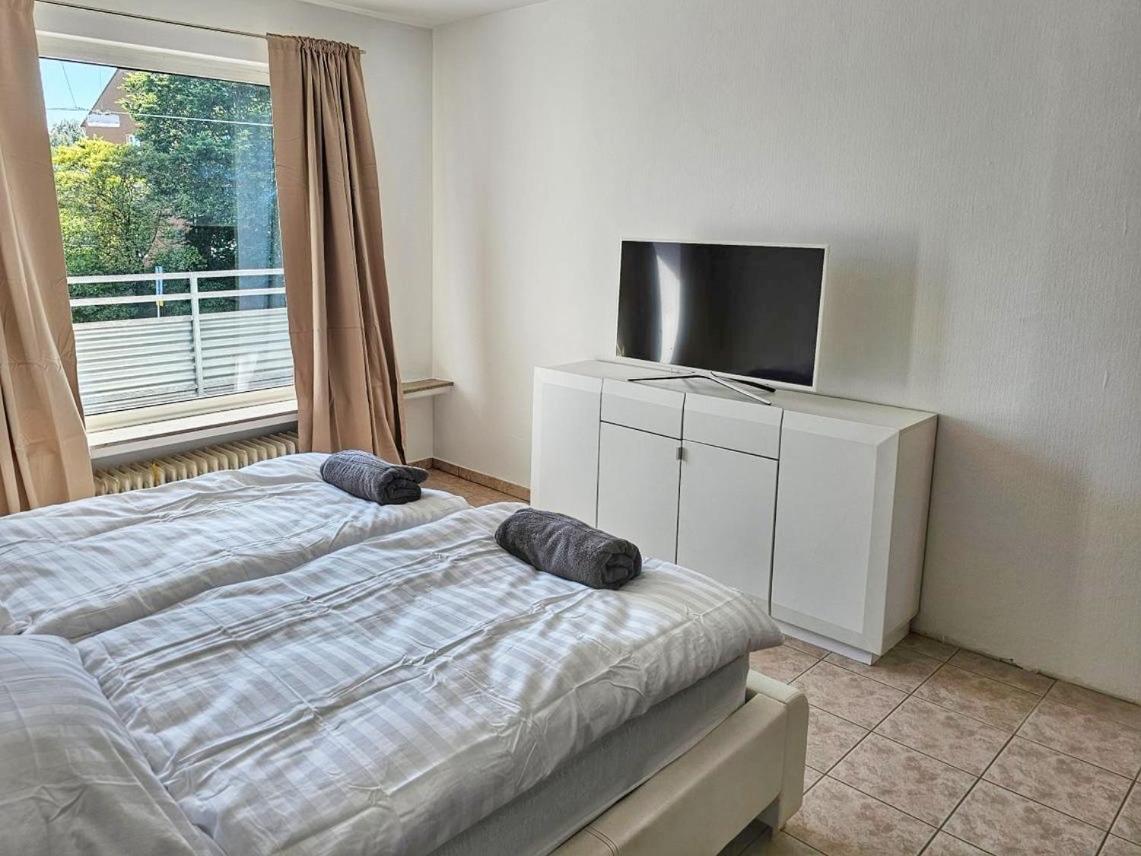 2 Zimmer Apartment Mit Balkon Wuppertal Exterior foto